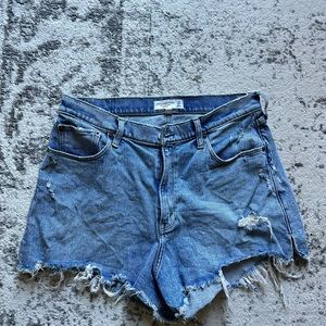Abercrombie curve love 90s cut off shorts